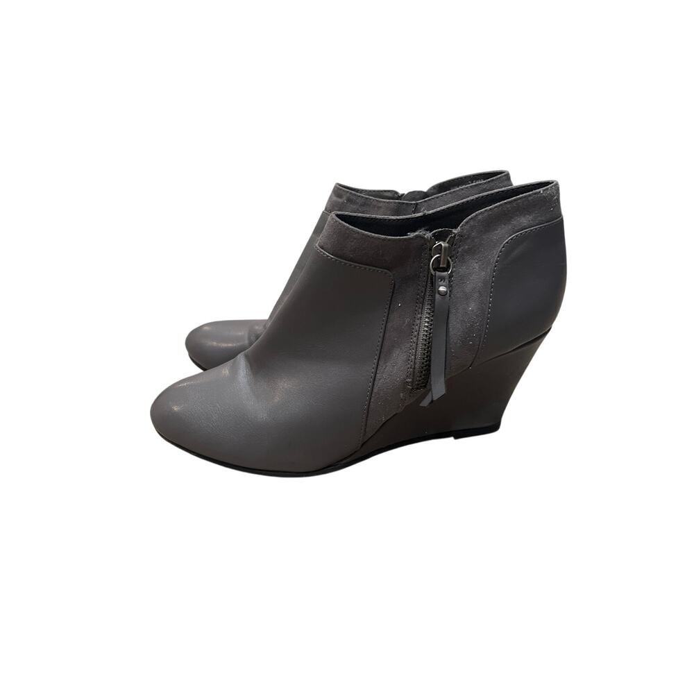 CL by Laundry, Gray, Wedges, Size 7.5, KB515